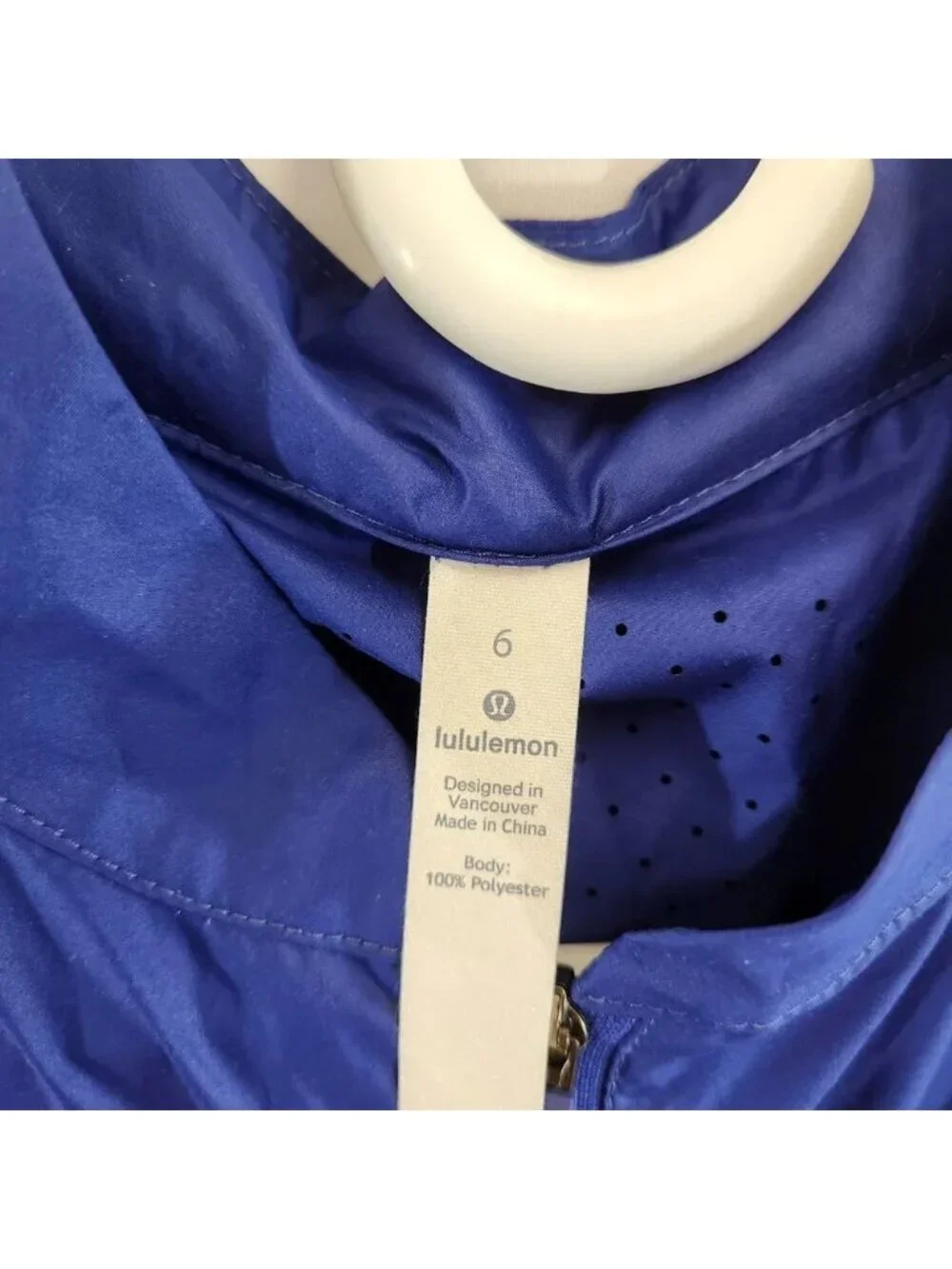 Lululemon Deep Inhale Jacket  Size 6 Tanzanite Blue
